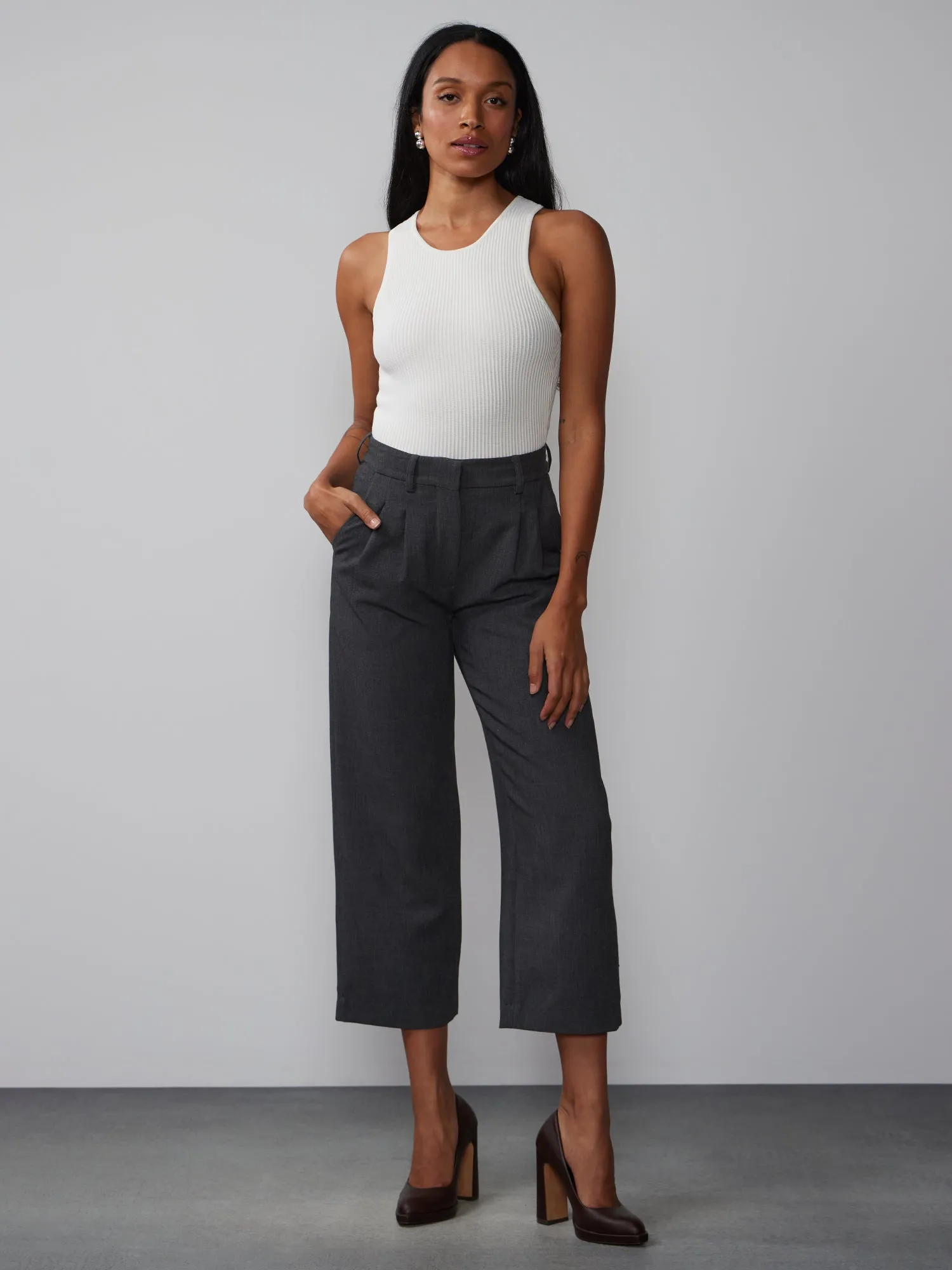 Pleated Straight Cropped Pant