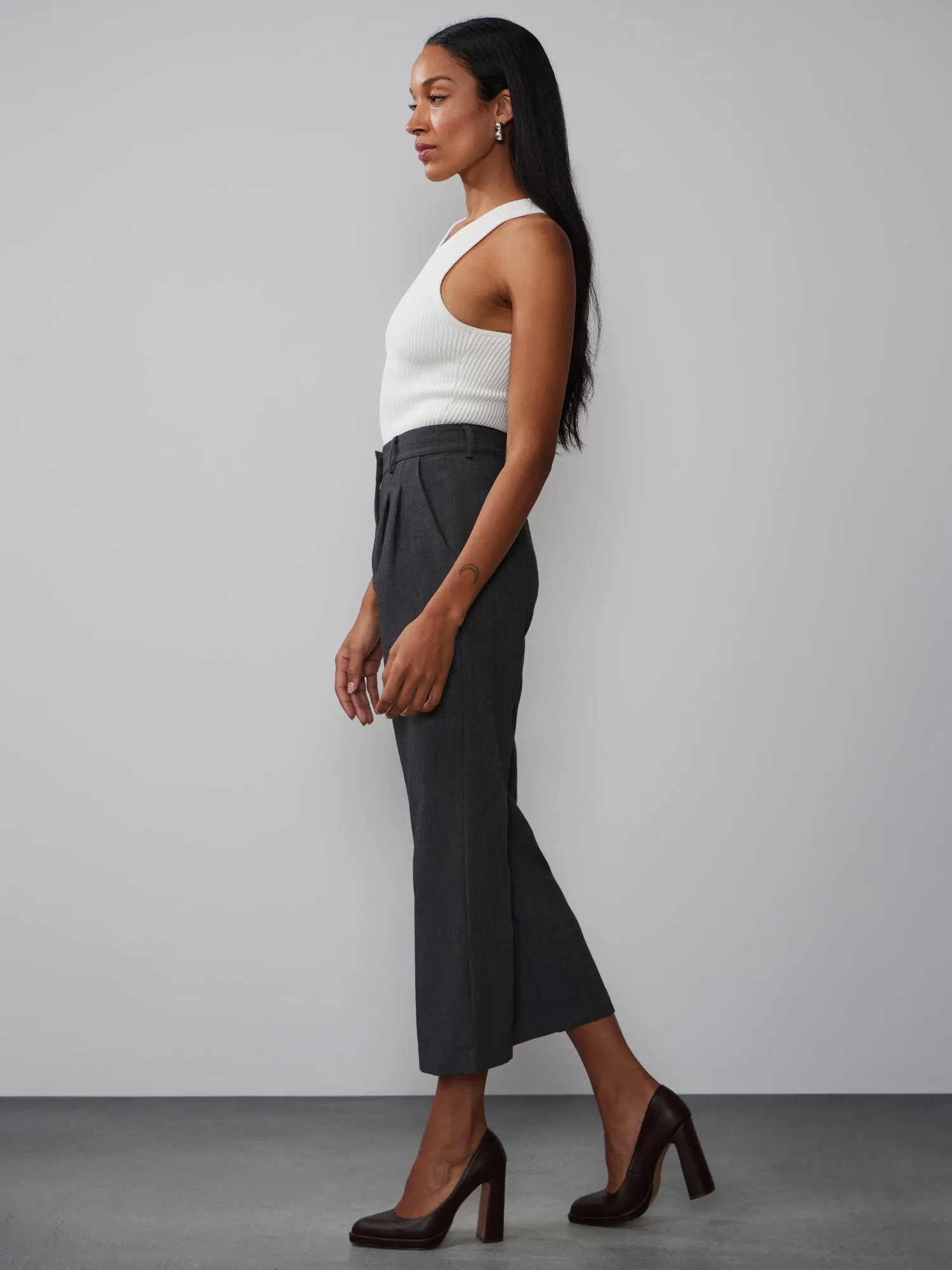 Pleated Straight Cropped Pant